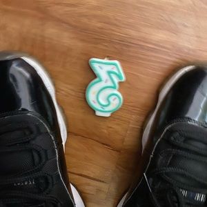 Meet your Posher, Elias